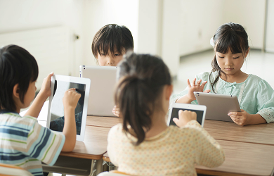 Schulen und Universitäten